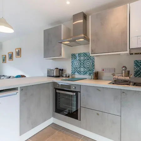 Apartment Stones Throw Cornwall